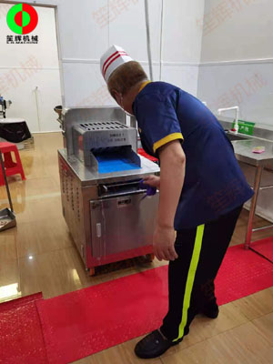 湛江某大型凈菜加工配送中心上線設(shè)備投入運(yùn)營(yíng)!